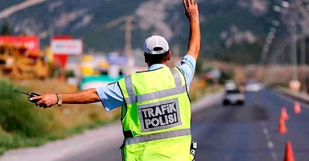 Trafik Polisi Üniforması Değişiyor