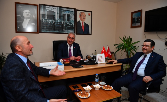 Başkan Genç, CHP'yi ziyaret etti